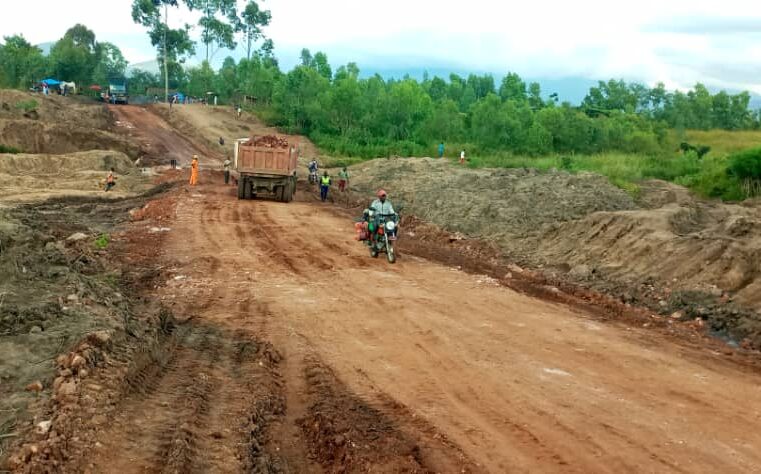 Mission de suivi des travaux de la route de déviation à KAKENGE sur la RN5.