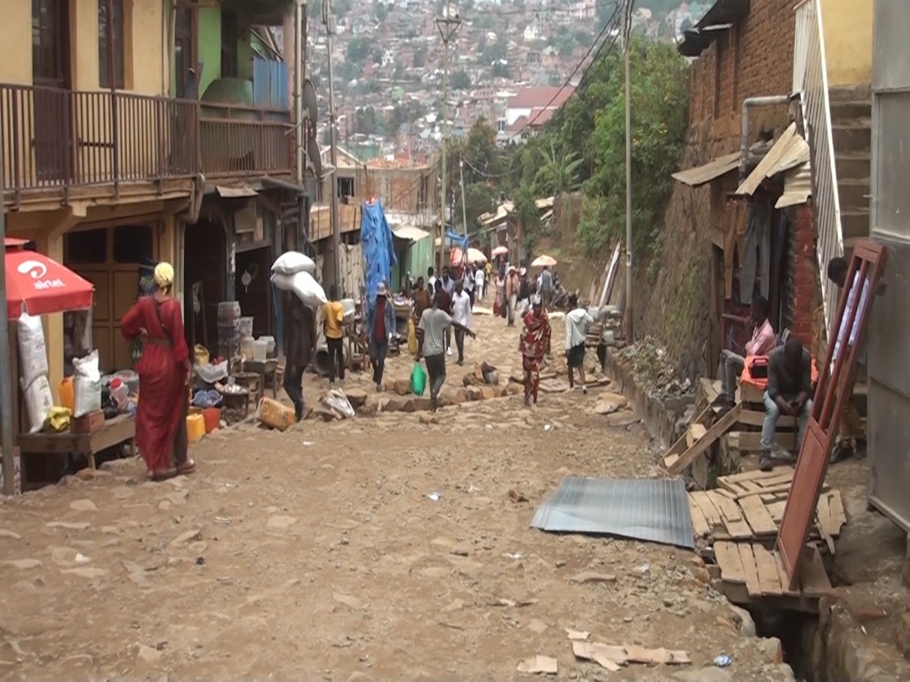 Bukavu : Suspension des travaux de réhabilitation du tronçon routier Nyawera-Mukukwe