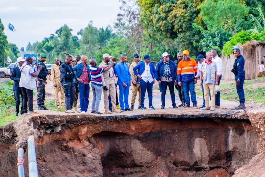 Sud-Kivu: Le Ministre des ITPR A.Gisaro accompagné du DG de l’Office des Routes J.KIKANGALA est arrivé à Uvira.