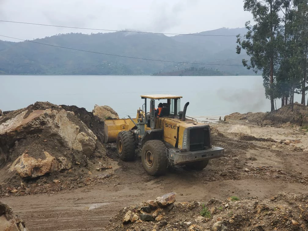 SUD KIVU: Le cadre de concertation de la societé civile du territoire de Kalehe satisfait de travaux d’ouverture du tronçon Nyamukubi-Minova sur la RN2, plaide pour les travaux de cantonnage manuel sur les RN2 et 3.