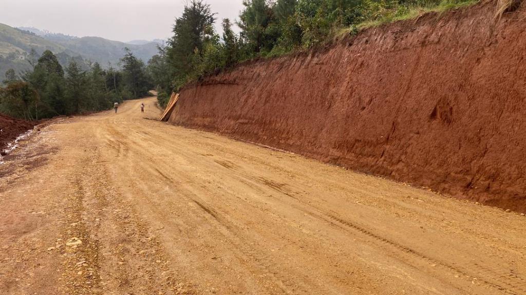 Les travaux de réhabilitation de la route provinciale Nyangezi-Kaziba-Luwinja-Burhinyi se poursuivent sans désemparés.