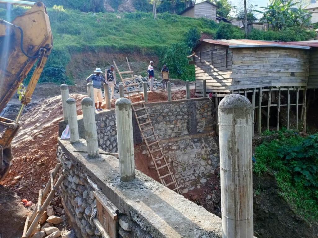 Les travaux de stabilisation de l’érosion au niveau de Nyabibwe et Lushebere vont bon train.