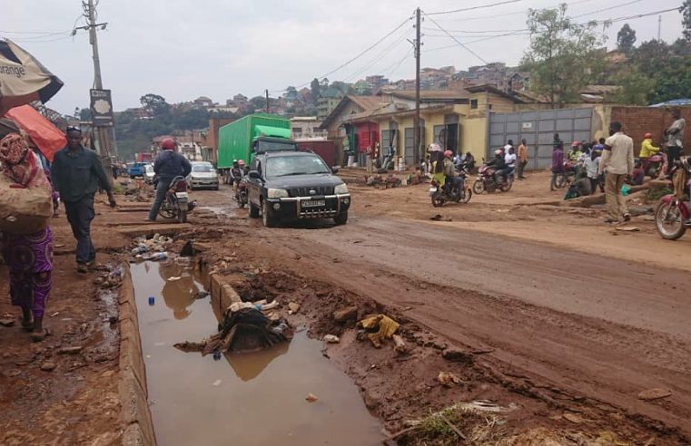 Bukavu : Les conducteurs s’indignent du manque de réhabilitation des voiries urbaines malgré les taxes payées