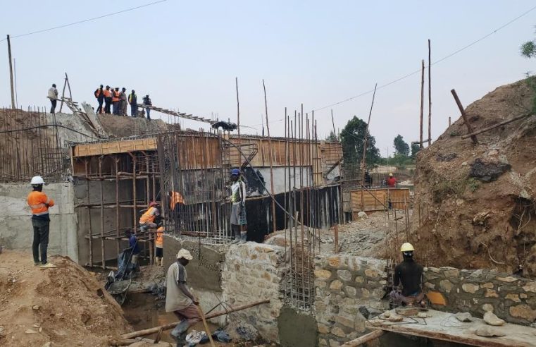 Sud-Kivu : Faute des moyens l’Office des Routes contraint d’arrêter les travaux de construction des ponts sur la RN5.