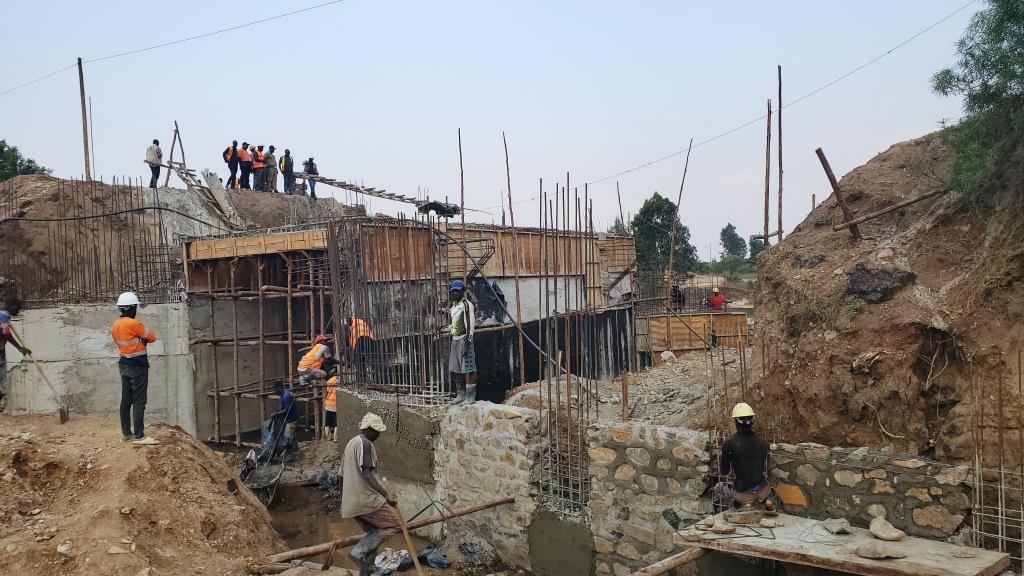 Sud-Kivu : Faute des moyens l’Office des Routes contraint d’arrêter les travaux de construction des ponts sur la RN5.