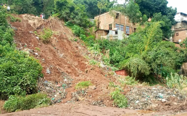 Sud-Kivu/catastrophe : Un tuyau de la REGIDESO menace deux routes dans la ville de Bukavu.